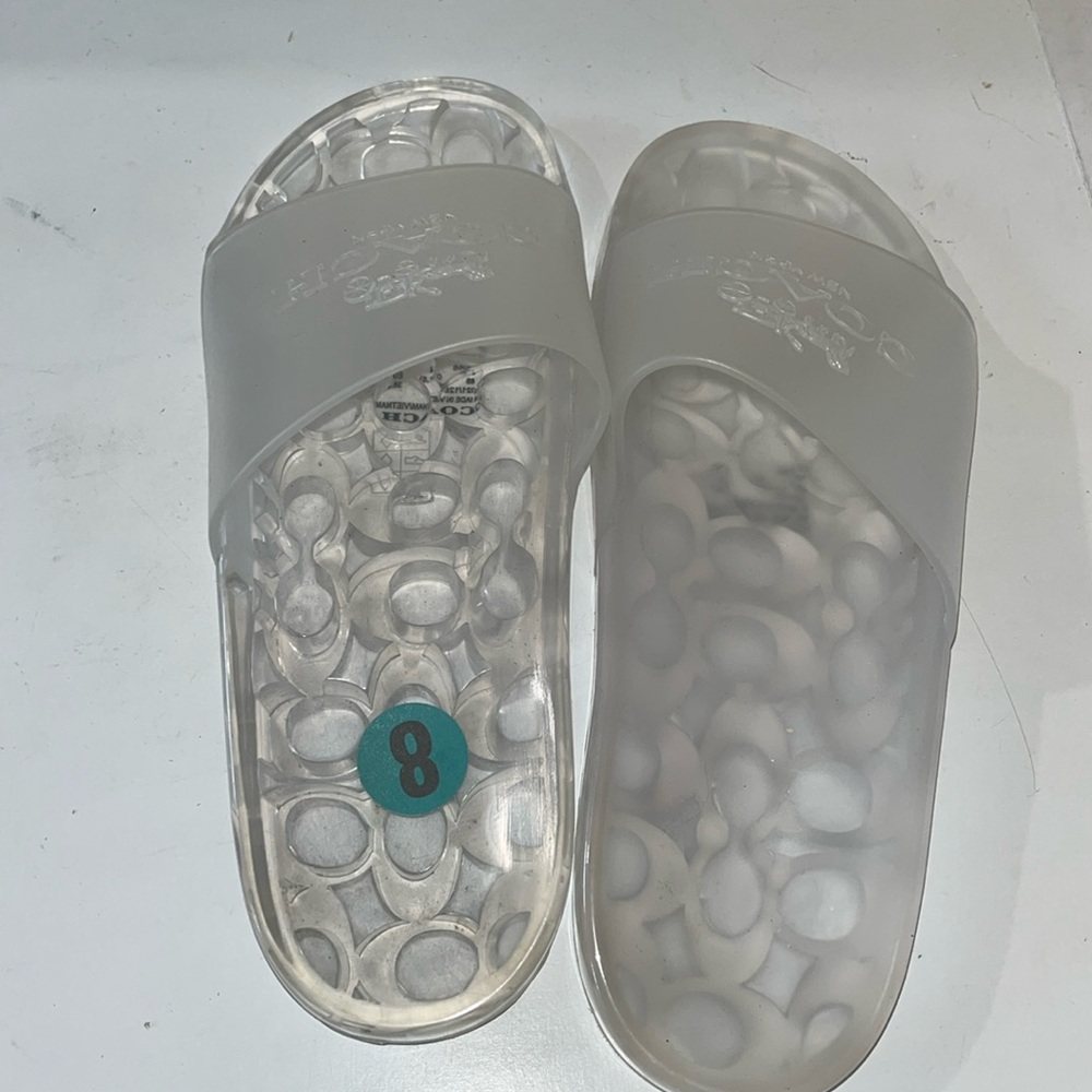NWOT COACH ULYSSA LOGO FLATS POOL SLIDS CLEAR SIZE 8 - Picture 3 of 9
